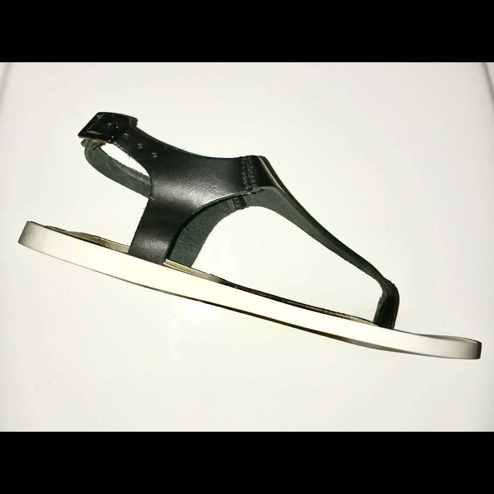 BCBG Maxazria Leather Sandle
